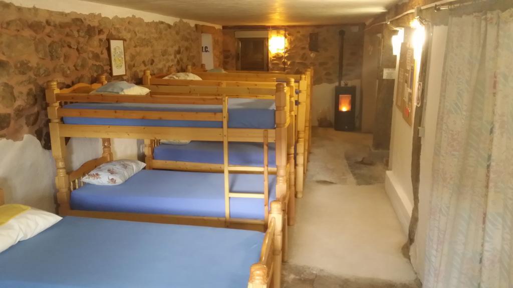 Refugio Peregrinos Acacio & Orietta Hostel Viloria de Rioja Bilik gambar